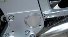  BMW K1200RS & K1200GT (1997-2005) Cubierta para pivote del basculante