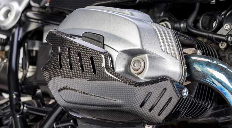 BMW R nine T Cubierta de carbono para lado derecho (protección para cilindros)