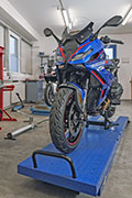 Conversión BMW R1300RS por Hornig